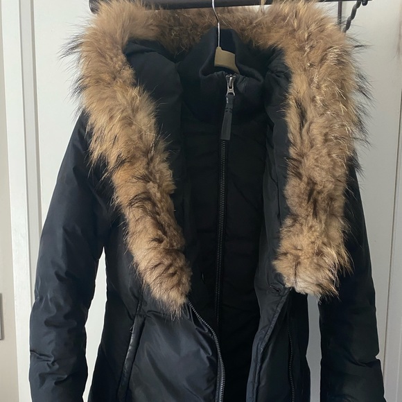 ***SOLD ON ANOTHER APP*** Mackage Adali Down Winter Jacket - Picture 5 of 15